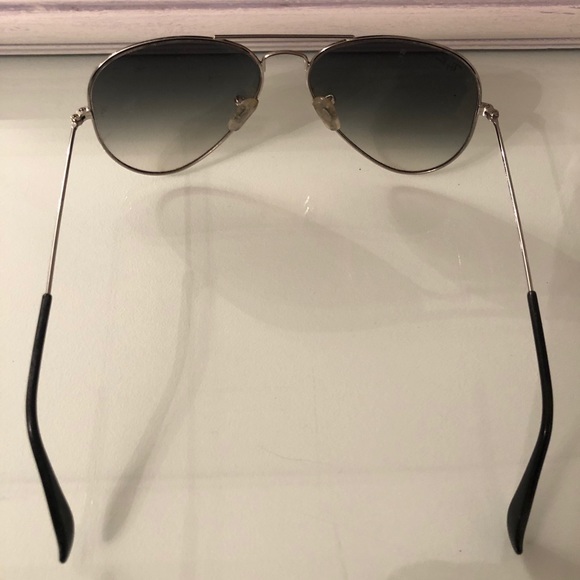 Ray Ban Aviators - Picture 2 of 2